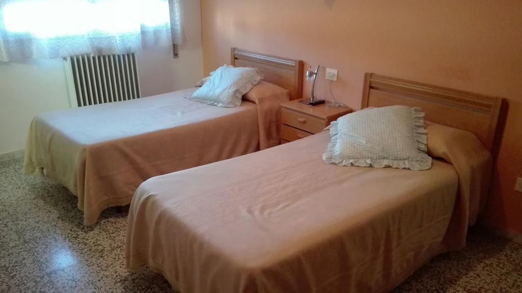 Algerri Hostal Terraferma מראה חיצוני תמונה